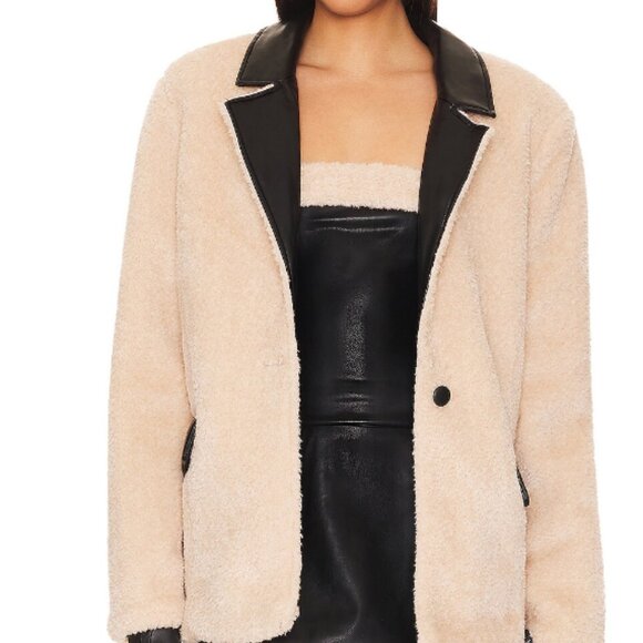 NWT-REVOLVE x WeWoreWhat Faux fur-Faux leather Sherpa Coat Blazer Jacket-Small - Picture 3 of 16